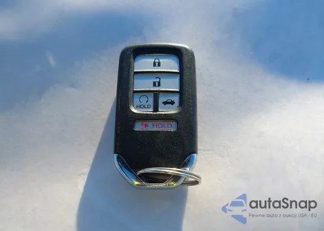 2017 Honda Accord Hybrid Touring z USA, uszkodzony, nr VIN JHMCR6F77HC031507